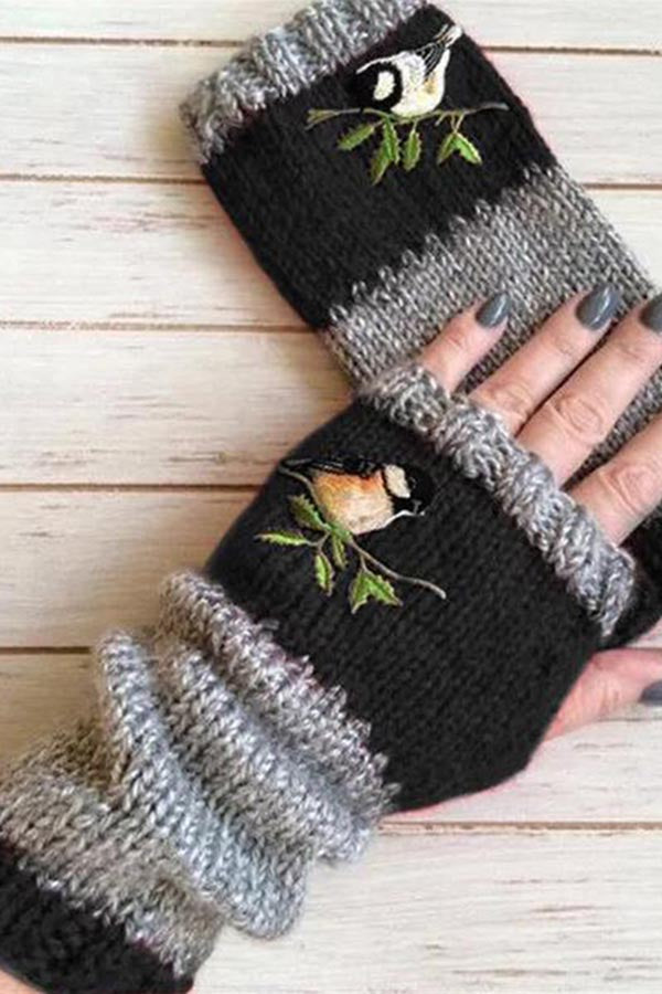 Warm Embroidered Gloves