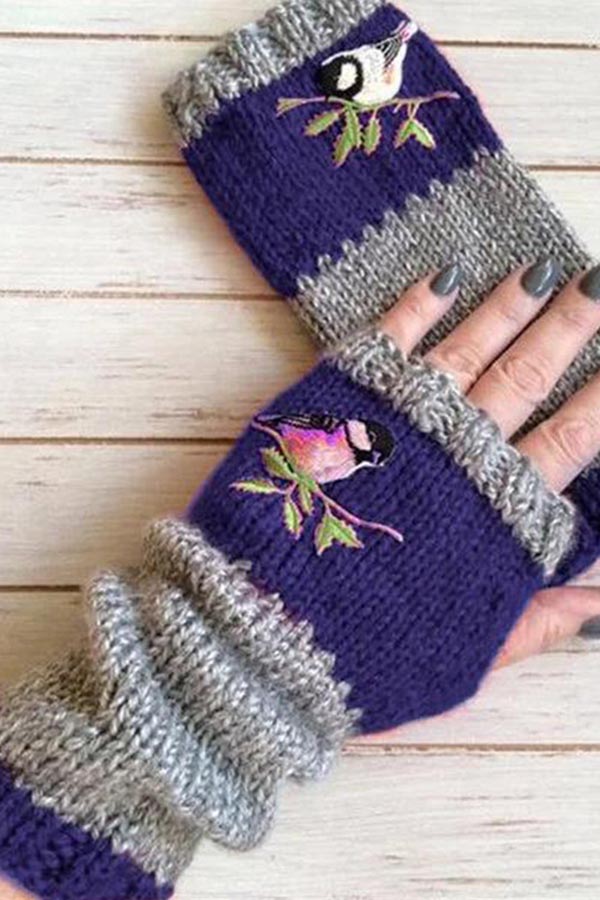 Warm Embroidered Gloves