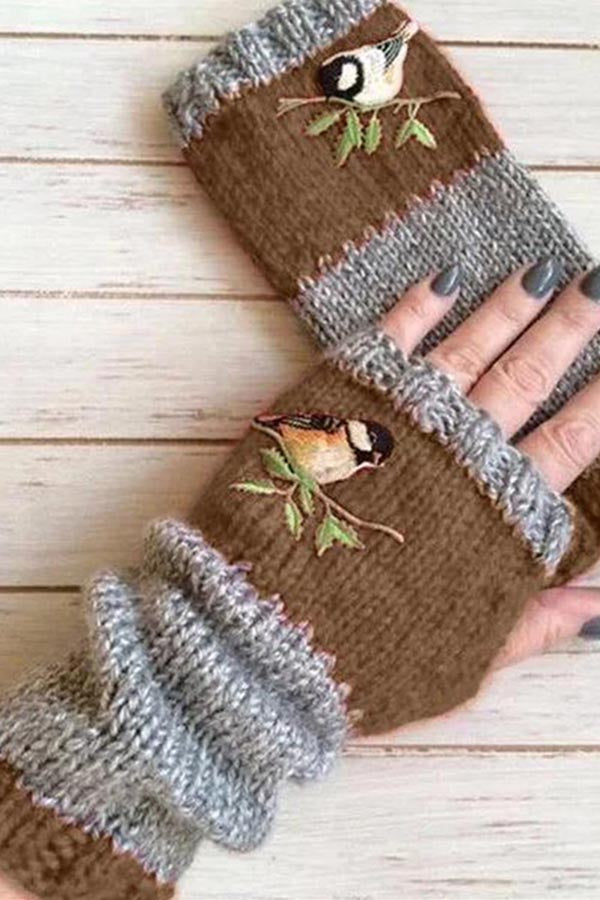 Warm Embroidered Gloves