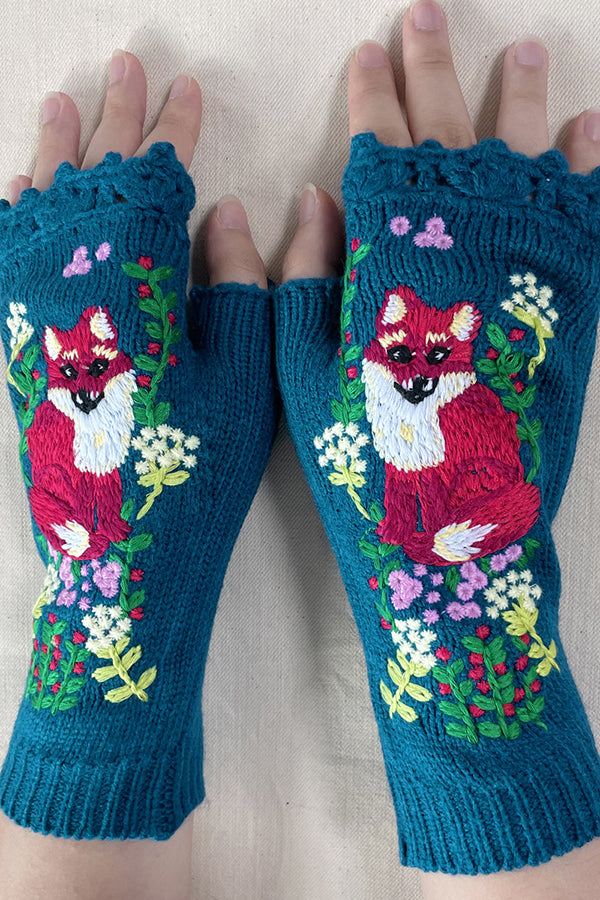 Fox Embroidered Knitted Gloves