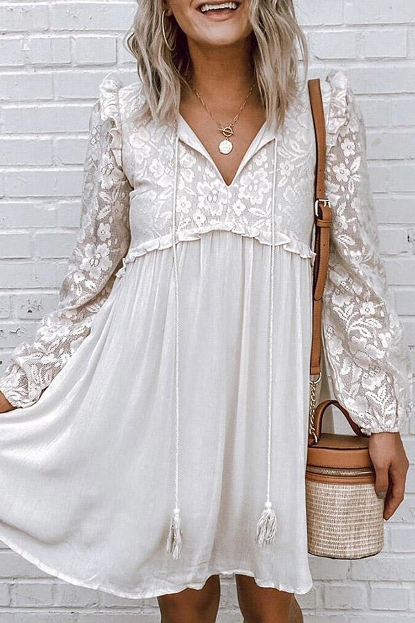 Romantic Lace Stitching Tassel Long-sleeved Dress