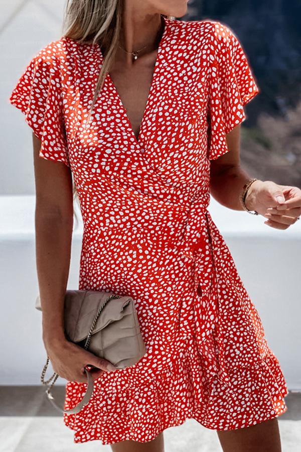 Pleated Short Sleeve V-neck Mini Floral Dress