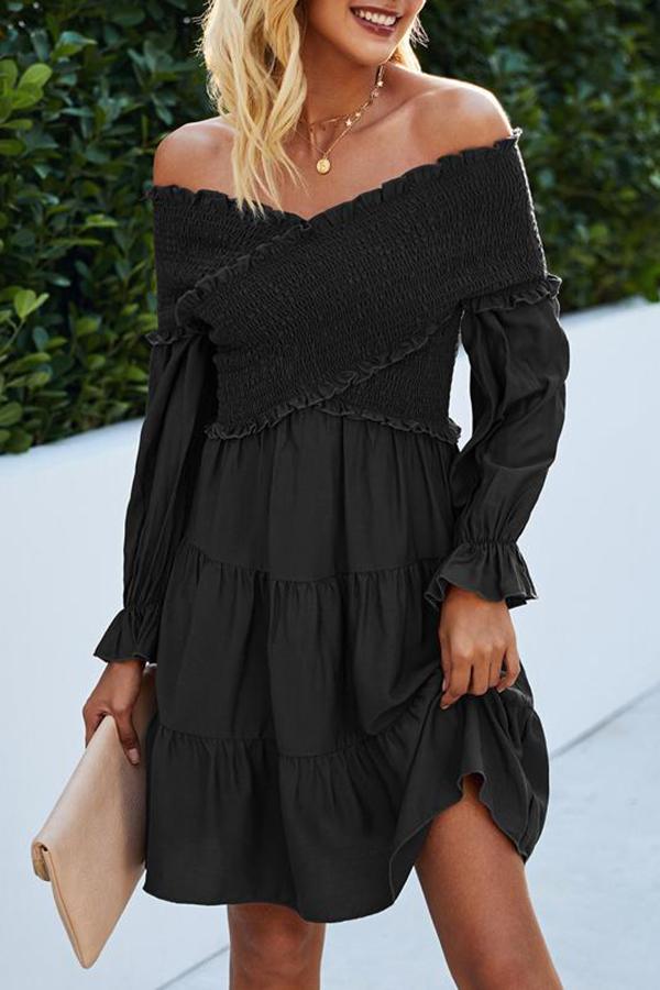 Off-shoulder Wrapped Chest Stitching Mid-length Dress