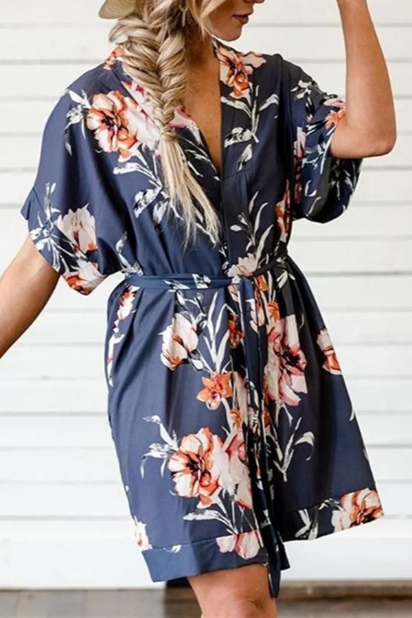 Fashion Lace-up Printed V-neck Short-sleeved Dress