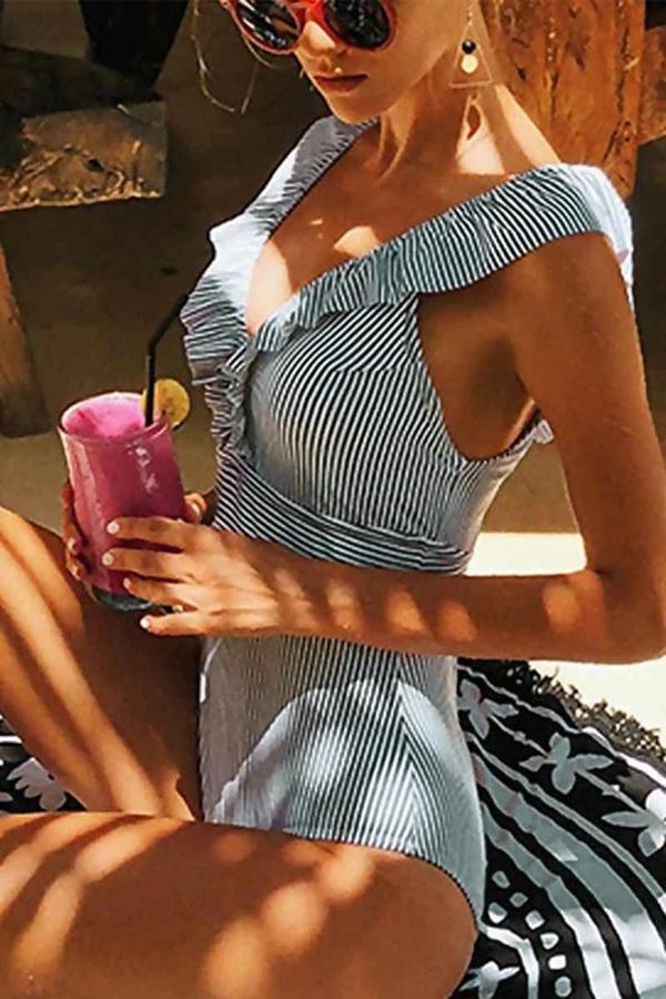 Women's Striped Sweet Ruffled One-piece Swimsuit